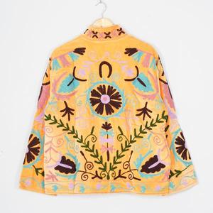 Chaqueta de Terciopelo Suzani Personalizada para Mujer, Chaqueta Bohemia Bordada a Mano de Primera Calidad, Abrigo de Moda, Venta al por Mayor, Calidad de Exportación - Product Image 5