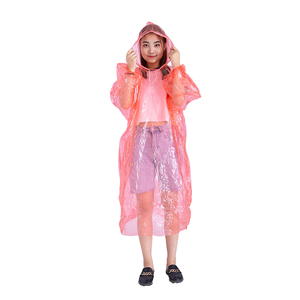 Impermeable Desechable de Plástico Tipo Poncho para Adultos y Niñas, para Uso en Campamentos y Excursiones, con Impresión de Logotipo Personalizado, Fácil de Transportar, Regalo Promocional - Product Image 6