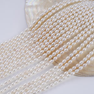 สร้อยคอมุกข้าวสารสีขาวขนาด 4-5 มม. มุกน้ำจืดธรรมชาติสีธรรมชาติ สำหรับงาน DIY เครื่องประดับกึ่งสำเร็จรูป มุกแบบกระจาย - Product Image 3