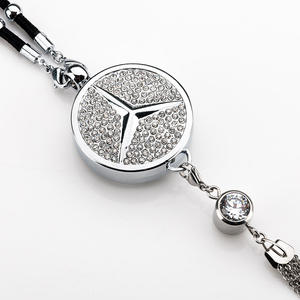 Pendentifs diffuseurs de parfum pour <span class=keywords><strong>voiture</strong></span>, longue durée, parfum léger, huiles essentielles, avec incrustation de strass, vente en gros - Product Image 1