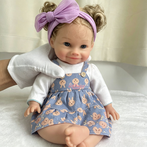 Bambola Nina Reborn Personalizzata con Capelli Impiantati a Mano, Bambola da Collezione in Silicone a Corpo Intero, Giocattoli con Simulazione Anatomica Corretta - Product Image 1