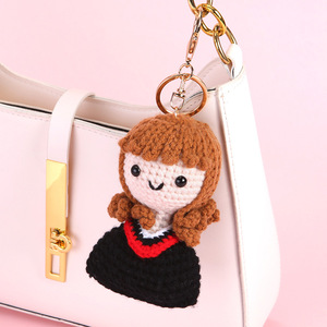 Porte-clés fait main en laine tricotée et crochetée, motif toge de graduation et toque de doctorat, <span class=keywords><strong>cadeau</strong></span> pour garçons et filles - Product Image 6