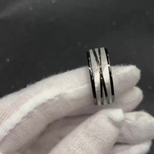 Tg Groothandel 8Mm Goud Gepolijst Roestvrij Staal Trouwring 18K Goud Afgeschuinde Rand Dubbele Verloving Twee Toon Heren Mode <span class=keywords><strong>Ring</strong></span> - Product Image 2