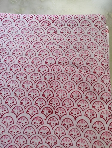 Main Bloc Coton Tissu Mughal Imprimer Coton Tissu À Coudre Tissu pour Robes Coussin Couette et Artisanat en Prix de Gros - Product Image 1