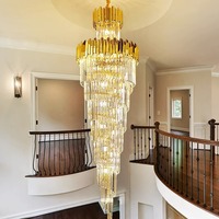 Lustre d'escalier de luxe en acier inoxydable et cristal avec LED pour maisons duplex, longs lustres pour espaces ouverts et éclairage de hall