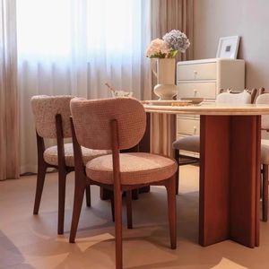 Chaise de salle à manger en bois massif nordique avec dossier, design moderne rétro pour la maison et les restaurants - Product Image 2