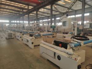 Scie à panneaux électrique de haute qualité avec table coulissante pour la découpe du bois - Product Image 2