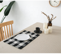Plat de décoration de cuisine classique en vente en gros tapis de table à carreaux buffle noir bas de noël napperons tissés en coton boho chic