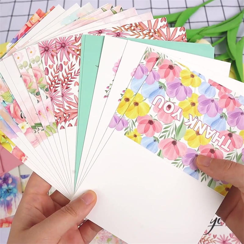 มีสีสัน