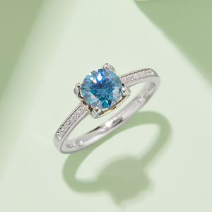 1 Carat D Grade Platine Micro-Incrusté Tête de Vache S925 Plaqué Argent Bague Féminine de Luxe Bras Droit avec Diamants Moissanite - Product Image 5