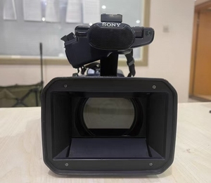 Caméra vidéo professionnelle Sony HDR-AX2000E HD à succès – Modèle AX200E - Product Image 3