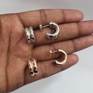 Traditional Jaipuri Antique <b>Silver</b> <b>Stud</b> Earrings with Wavy Design Filigree Detailing and Diamond As Main Stone - Product Image 1