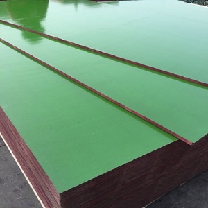 Pannelli di <span class=keywords><strong>compensato</strong></span> laminato con film in plastica PP verde, anima in pioppo, spessore 9-25 mm, di prima qualità, per uso esterno e costruzioni - Product Image 4