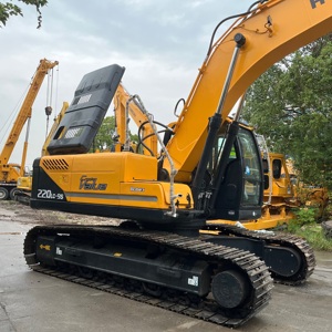 Excavatrice sur chenilles d'occasion Hyundai 220LC-9s 210W-9, 22 tonnes, modèle 2023, moteur et pompe, capacité de godet 1,5 m³, testée et inspectée - Product Image 6