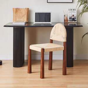 Chaise vintage en bois massif et rotin tressé avec dossier pour salle à manger, usage adulte - Product Image 2