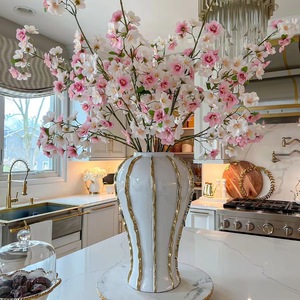 Elegant Ceramic <strong>Flower</strong> <strong>Vase</strong> With Electroplated - Decorative and Functional <strong>Flower</strong> <strong>Vase</strong> for Home or Office - Product Image 3