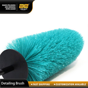 Brosse de nettoyage et de <span class=keywords><strong>lavage</strong></span> de roues de voiture bleue haute performance 15/18 pouces avec manche en plastique et poils en PP pour le detailing automobile - Product Image 2