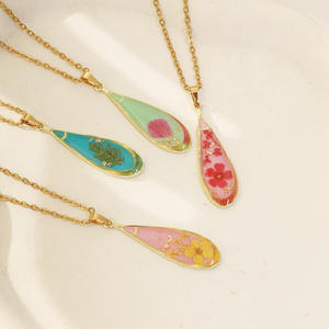 Kalung bunga kering Resin transparan trendi kalung wanita bunga bulan lahir tetesan air ramping panjang grosir - Product Image 1