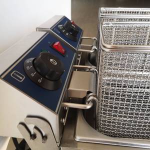 Vente directe en usine Friteuse commerciale électrique 6 + 6L Friteuse à huile électrique Freidora <span class=keywords><strong>De</strong></span> Aceite avec panier - Product Image 4