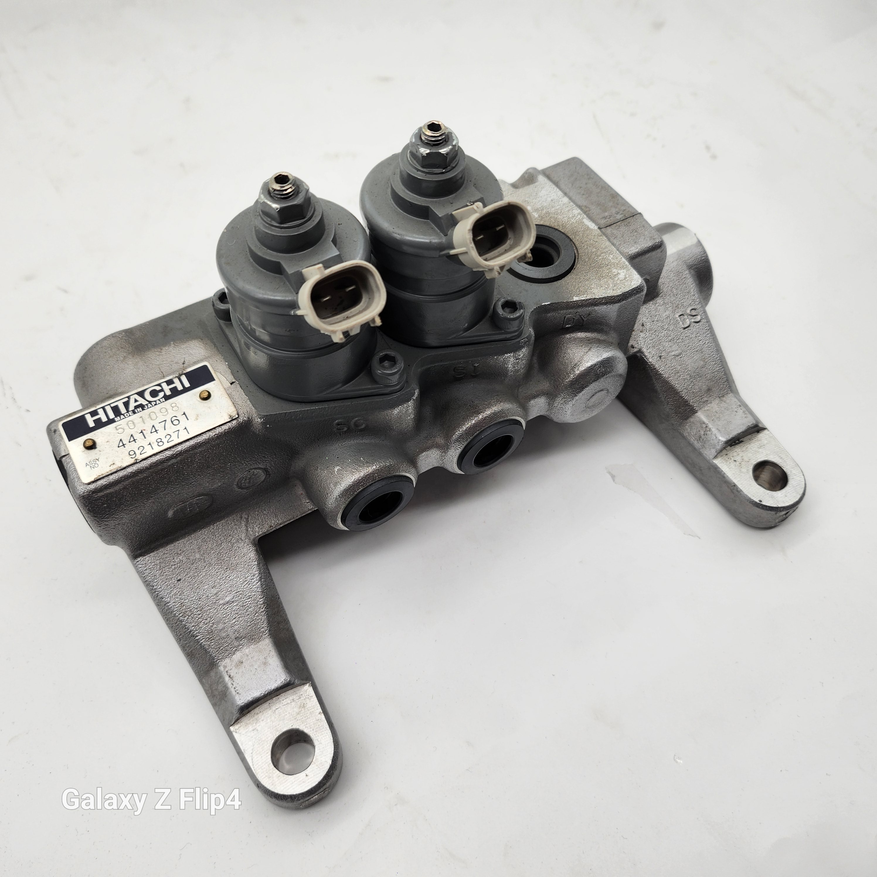 Excavator Parts - Solenoid Valve 9221114 for ZX120/ZX200