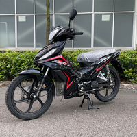 Motocicleta Yamaha Crypton C8 de 110cc, 4 Tiempos, Refrigerada por Aire, Tipo Cub, para Desplazamientos Diarios