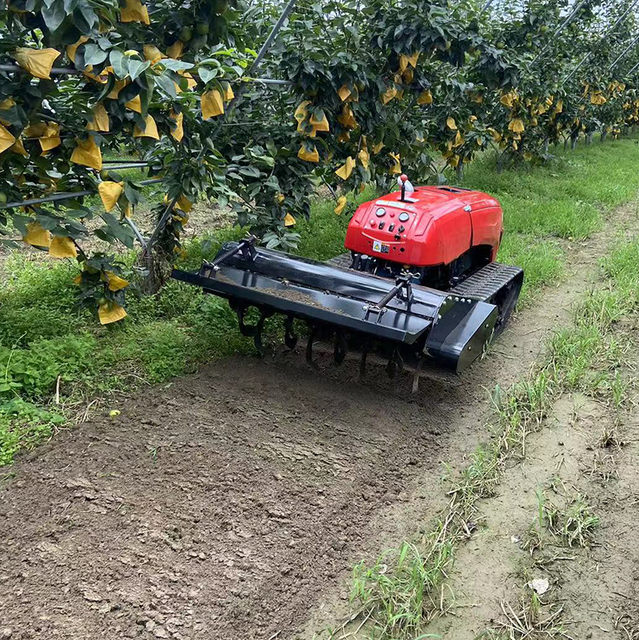China Hightop Brand Multi-Function Remote Control Tractor 25Hp/32Hp/36Hp Diesel Engine for Orchard Management