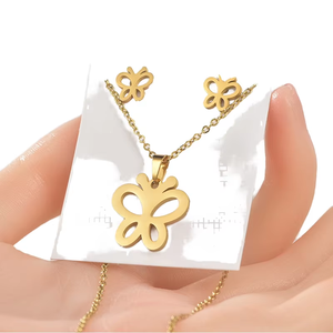 Kingcome - Juego de Joyería de Acero Inoxidable para Mujer, Collar con Colgante y Aretes de Oro de 18 Quilates, Precio Económico al por Mayor - Product Image 1