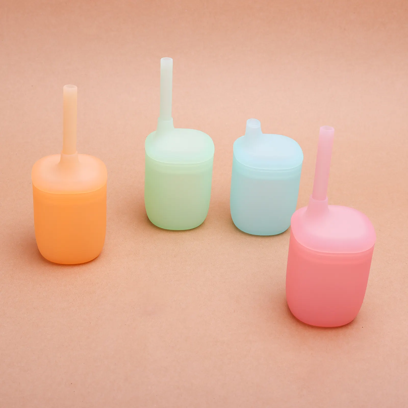 Wholesale High Quality Unbreakable No Spill Toddler Training Sippy Cup Silicone Baby Sippy Cup With Straw