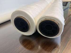 Rollo de Lámina Plástica Protectora para Enmascarar de 16 pies x 350 pies, Color Azul, Pintable, 8 Micras, 0.3 Mil, Película Protectora para Enmascarar - Product Image 2