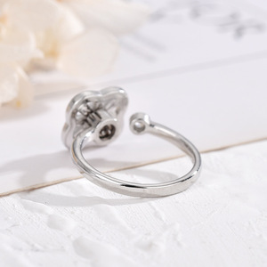 Four Leaf Clover Rotating Ring For Women Adjustable Opening Zircon Jewelry Gift - Product Image 4