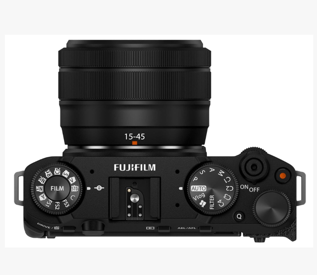 F ujifilm X-M5 Mirrorless Camera with XC 15-45mm F/3.5-5.6 Lens (Black)
