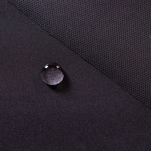 Tissu softshell durable, respirant, extensible dans les quatre sens, hydrofuge, en polyester, pour vêtements de montagne, provenant de Chine. - Product Image 4