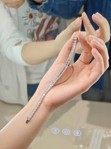 10K/14K/18K ゴールド IGI認定 エメラルドカット ラボグロウンダイヤモンド テニスブレスレット 合成ダイヤモンド ファインジュエリー - Product Image 2