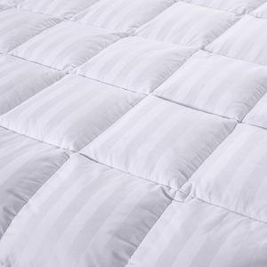 Couette matelassée, ensemble de couette simple/grand lit/très grand lit, couette d'hôtel, literie personnalisée, vente en gros, couette en duvet de canard rayée - Product Image 4