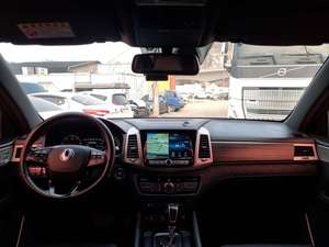 รถยนต์มือสอง Ssangyong G4 Rexton ปี 2018 สีกรมท่า เกียร์ออโต้ เครื่องยนต์ดีเซล ระบบ 4WD พร้อมระบบเตือนจุดอับสายตา (BSD) เบาะคนขับแบบมีระบบจดจำตำแหน่งคนขับ ตัวเลือกอุปกรณ์ครบครัน - Product Image 3