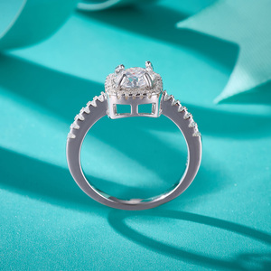 ファインジュエリーレディース925スターリングシルバー4爪ラウンドラップモアッサナイトダイヤモンド結婚指輪 - Product Image 3