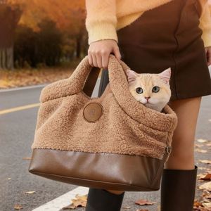 Sac de transport de luxe en cuir pour animaux de compagnie et sac personnalisé avec logo – Léger, durable, écologique, grande taille, portable pour chiens et chats en voyage - Product Image 2