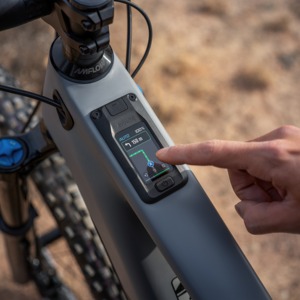 Bicicleta de Montaña Amflow PR Carbon con Batería Avinox de 630 Wh, 40 Posiciones de Geometría Ajustable, Compatible con 29/27.5 Pulgadas - Product Image 3