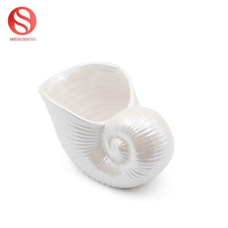 Conception créative de style océan décoration coquille lustre en forme de conque en céramique succulentes pot