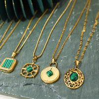 Collier pendentif en malachite en acier inoxydable plaqué or 18 carats pour femme, motif soleil vintage rond, vente en gros OEM