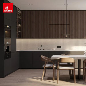 Portes de <span class=keywords><strong>placard</strong></span> de cuisine AllandCabinet à panneaux cannelés pour un design minimaliste moderne avec <span class=keywords><strong>porte</strong></span> en verre vitré et éclairage <span class=keywords><strong>sous</strong></span> le <span class=keywords><strong>placard</strong></span> - Product Image 3