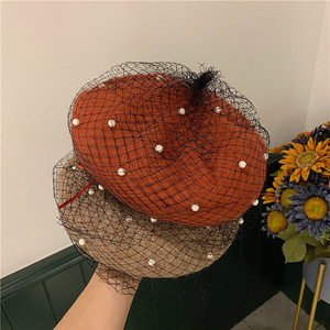 Boina francesa con velo de malla y perlas de fieltro de lana 100% para <span class=keywords><strong>mujer</strong></span>, gorro cálido de Color sólido, sombrero de artista para pintor, disfraces de fantasía, 10 colores - Product Image 3