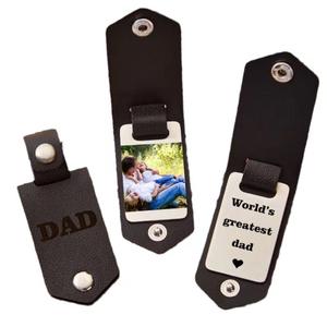 Sublimación personalizada en blanco Pu cuero familia foto llavero Madre Padre regalo Diy llaveros - Product Image 1