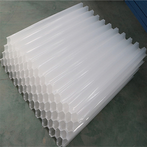 Embalaje de Tubos Inclinados de PVC PP con Estructura de Panal Hexagonal para Medios de Tratamiento de Aguas Residuales - Product Image 3