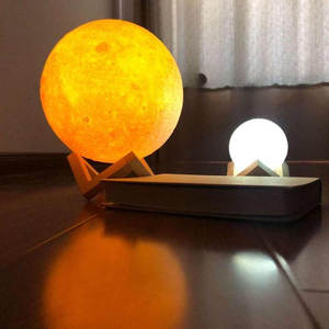 Lámpara de mesa flotante para dormitorio - Product Image 5