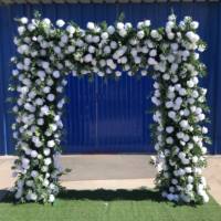 Vente en gros Arche de fleurs en soie artificielle pour bouquet de mariée bleu Arche de fleurs en corne Arrangement de fleurs pour mariage Ensemble d'arc de fleurs artificielles