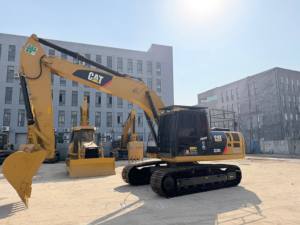 รถขุด CAT 323DL สำหรับงานหนัก พร้อมบุ้งกี๋เสริมความแข็งแรง ทนทาน ใช้เครื่องยนต์ CAT C6.4 6 สูบ  โครงสร้างแข็งแรงทนทาน - Product Image 1