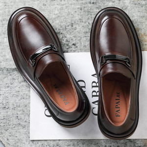FAPAI.EC Mocassins en cuir pour hommes, en cuir de vachette pleine fleur, semelle souple, chaussures décontractées et habillées à talon bas pour adultes - Product Image 1