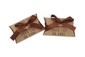 Contenedor de adorno Caja de papel Kraft Forma De Almohada Cajas de embalaje de dulces para fiesta Postre Baby Candy Stand Estuche envuelto en cinta - Product Image 4