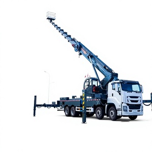 Camion plateforme élévatrice hydraulique pour l'entretien de l'éclairage routier - Product Image 1